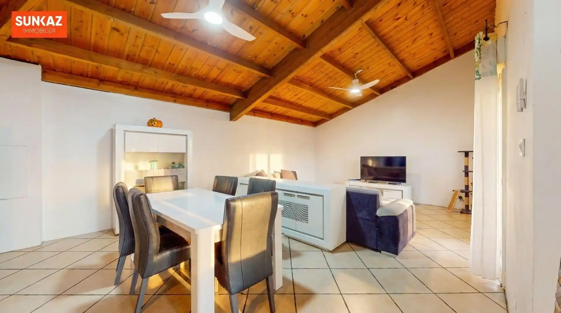 Photo 4 - Maison à vendre - Ancien 358 000 € 4 pièces 3 chambres 107 m² Saint-Pierre 97410