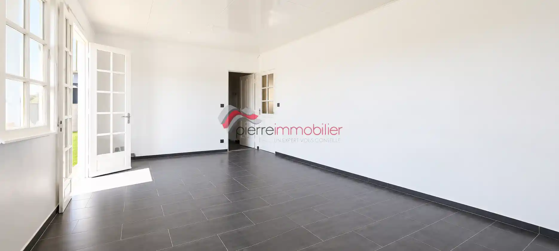 Photo 3 - Local commercial à louer - Ancien 1 550 € 96 m² Saint-Pierre 97432