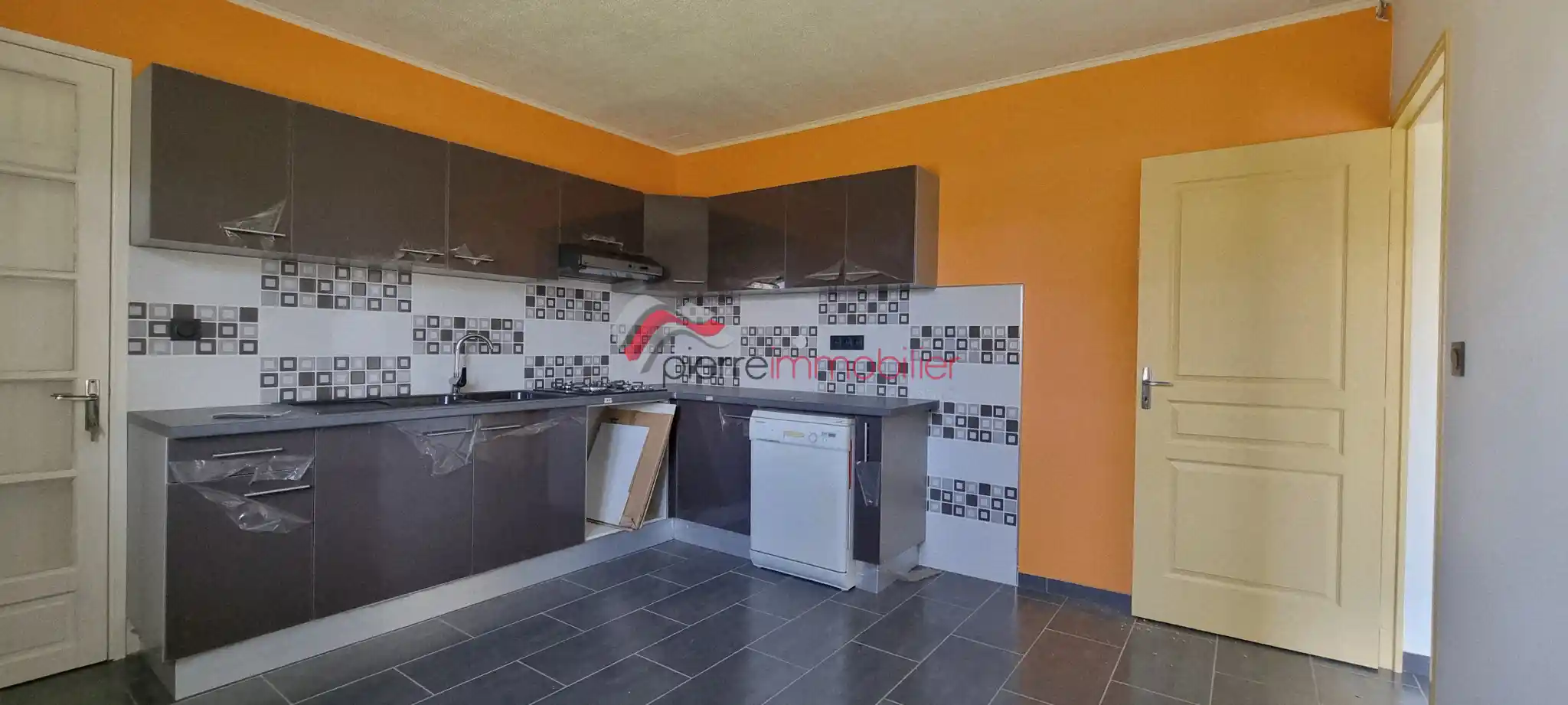 Photo 4 - Local commercial à louer - Ancien 1 550 € 96 m² Saint-Pierre 97432