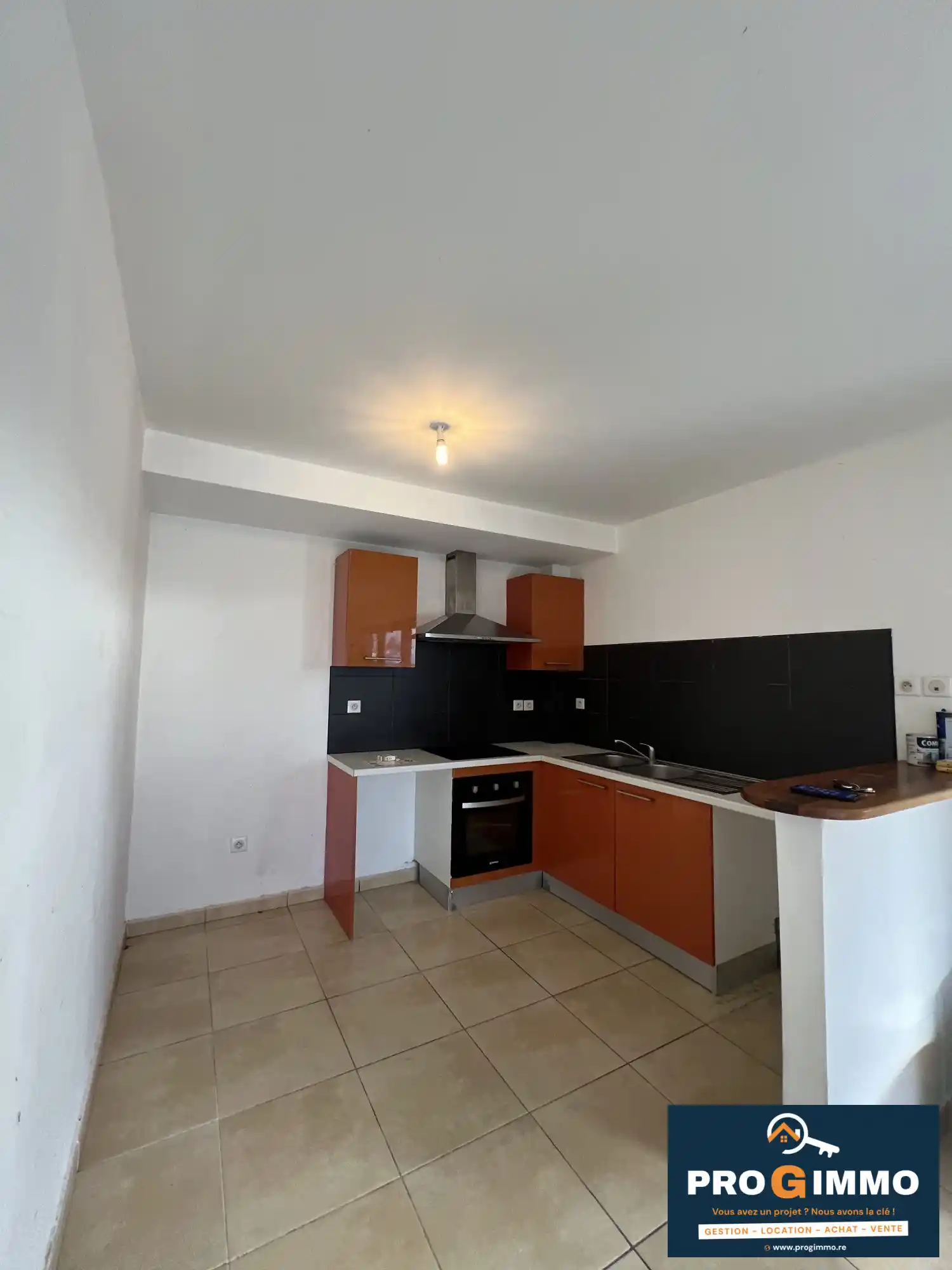 Photo 2 - Appartement à vendre - Ancien 270 000 € 4 pièces 3 chambres 74.87 m² Saint-Pierre 97410