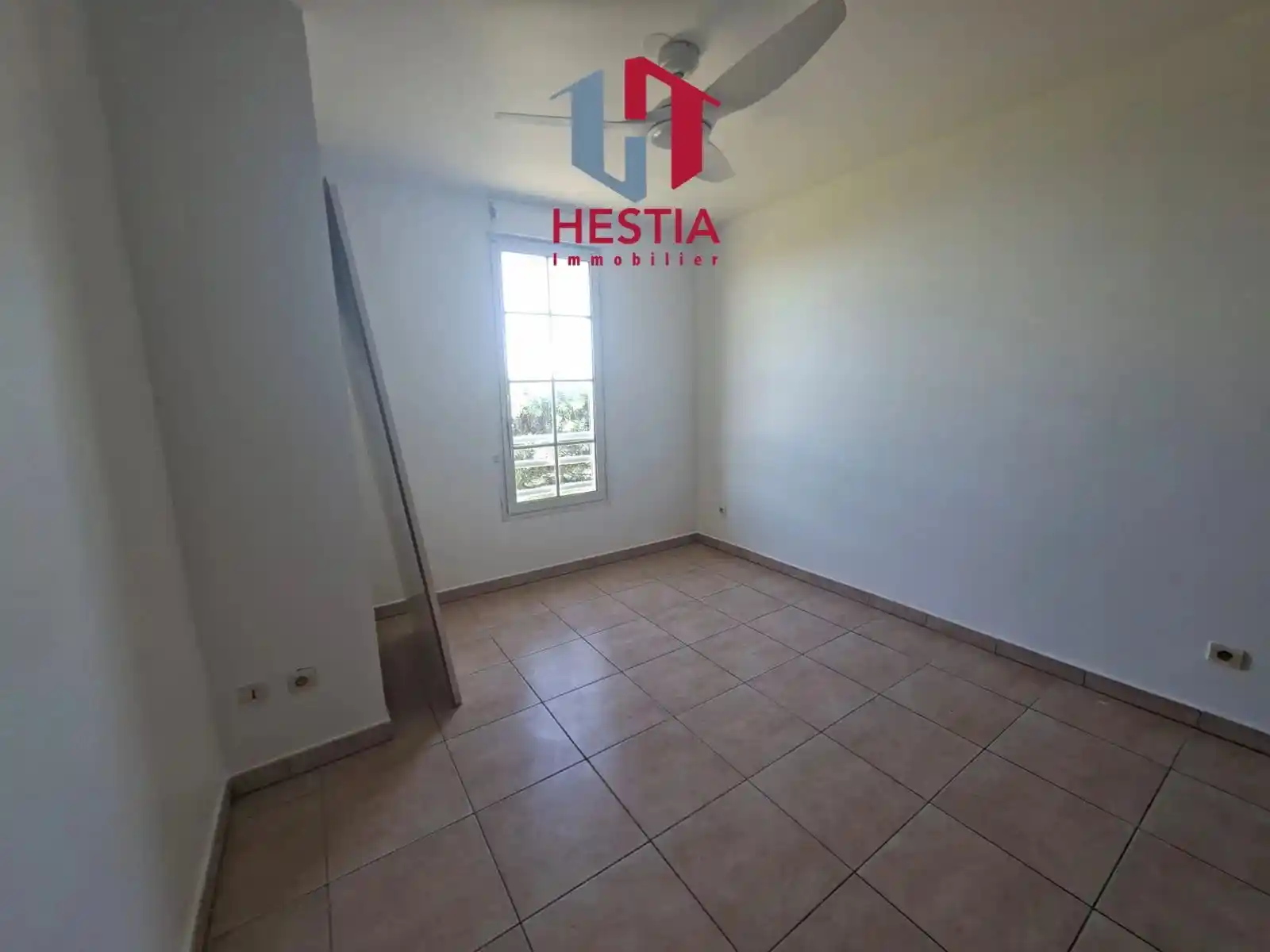 Photo 3 - Appartement à louer - Ancien 810 € 2 pièces 45 m² La Possession 97419