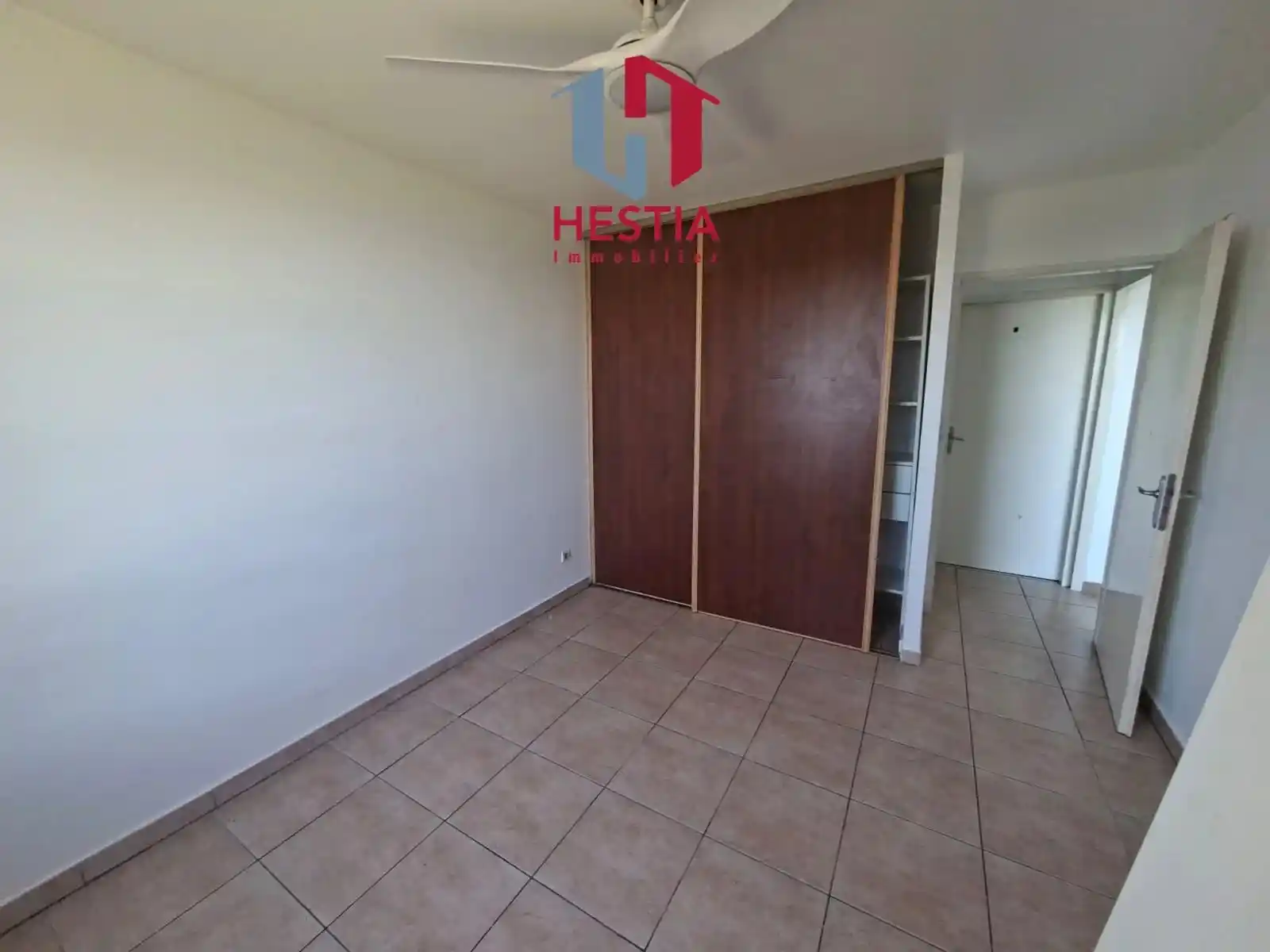 Photo 4 - Appartement à louer - Ancien 810 € 2 pièces 45 m² La Possession 97419