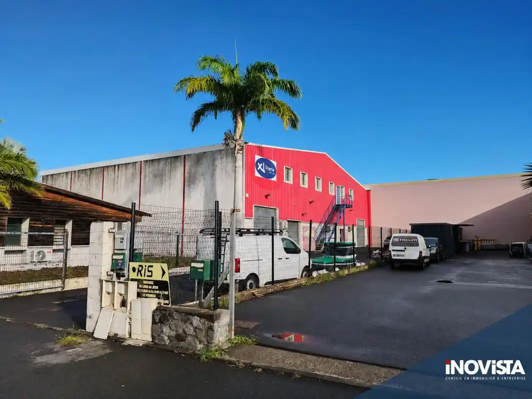 Photo 3 - Local / Bureaux à louer - Ancien 6 000 € 620 m² Saint-Pierre 97410