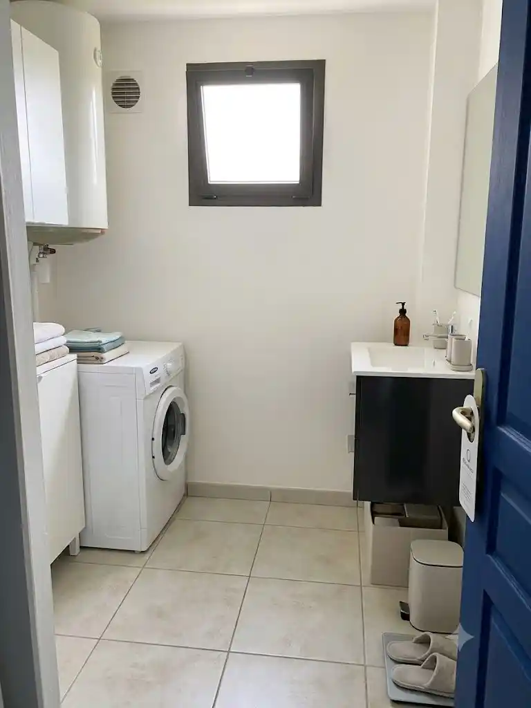 Photo 3 - Appartement à louer - Ancien 552 € 2 pièces 1 chambres 47 m² Le Tampon 97430