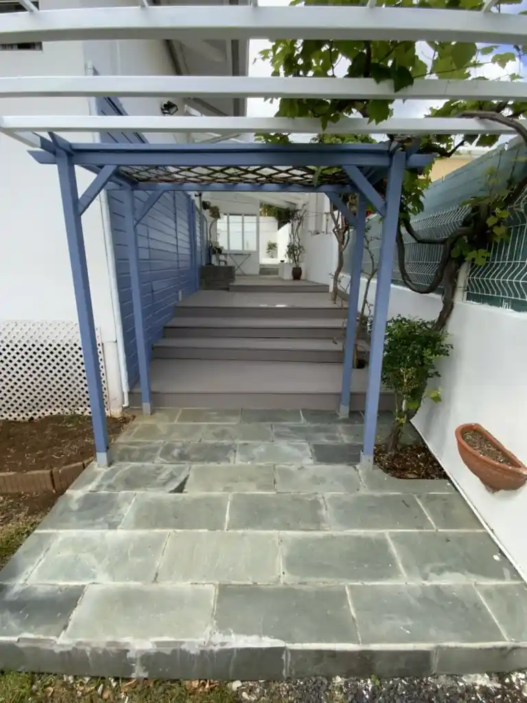 Photo 3 - Maison à louer - Ancien 2 500 € 5 pièces 3 chambres 194 m² Sainte-Marie 97438