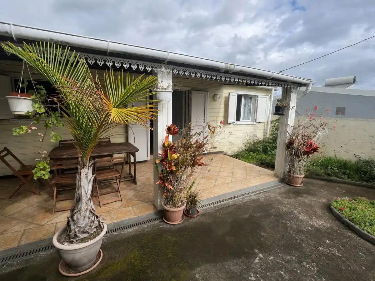 Photo 2 - Maison à vendre - Ancien 213 000 € 3 pièces 2 chambres 70 m² Le Tampon 97430