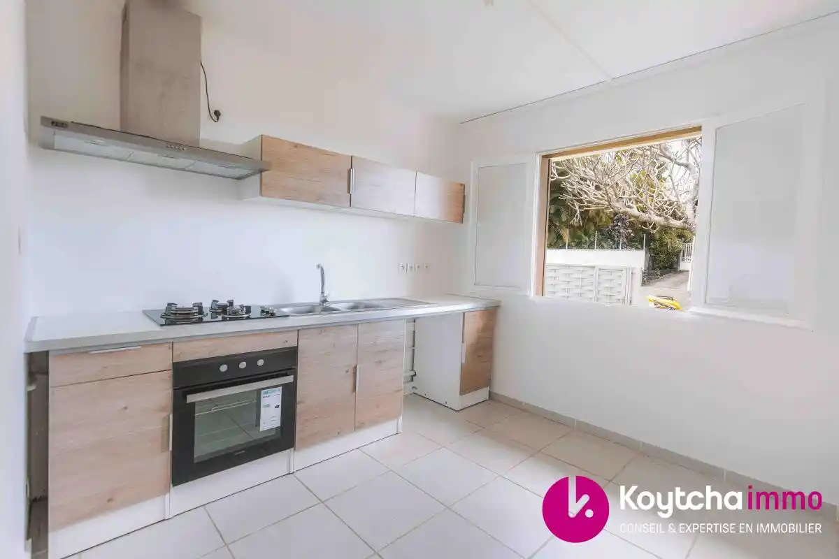 Photo 4 - Maison à vendre - Ancien 313 020 € 4 pièces 3 chambres 79 m² Saint-Pierre 97410