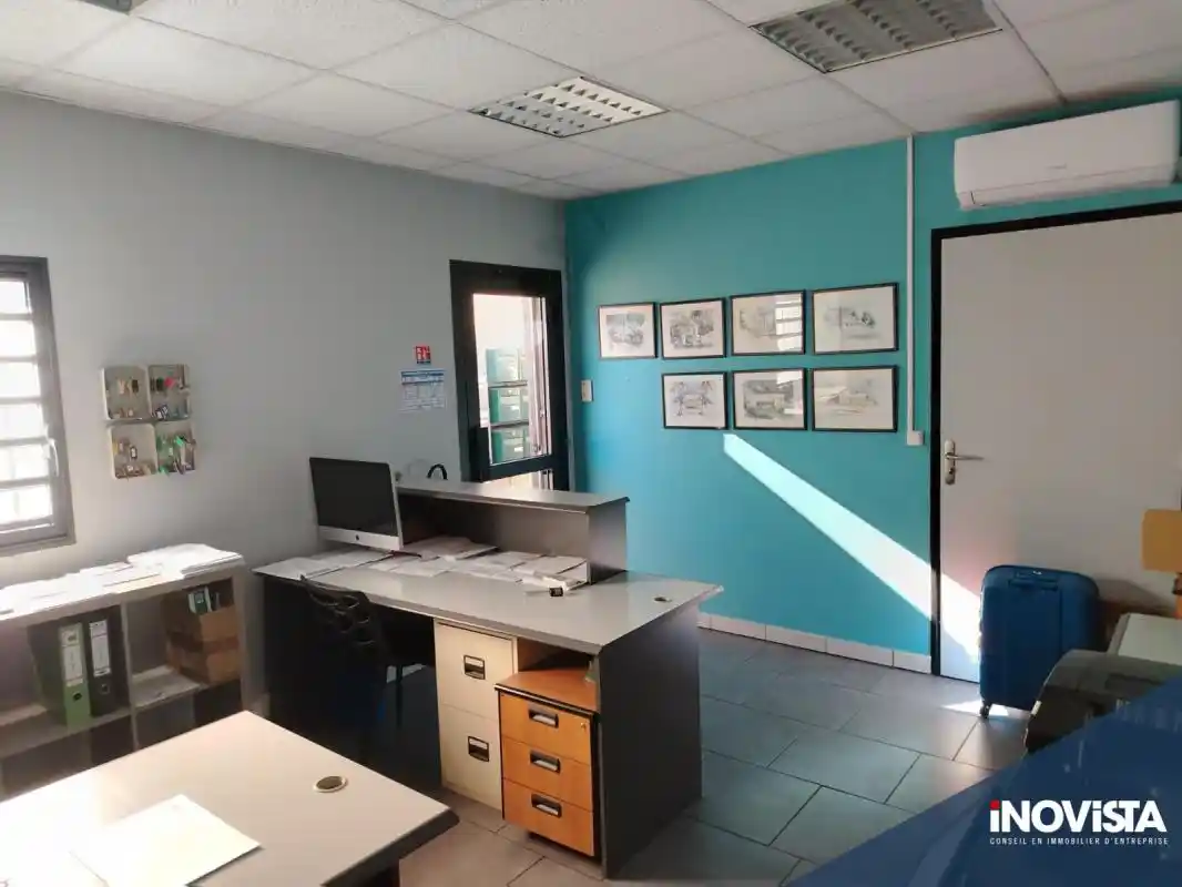 Photo 3 - Local / Bureaux à louer - Ancien 1 501 € 71 m² Saint-Paul 97460