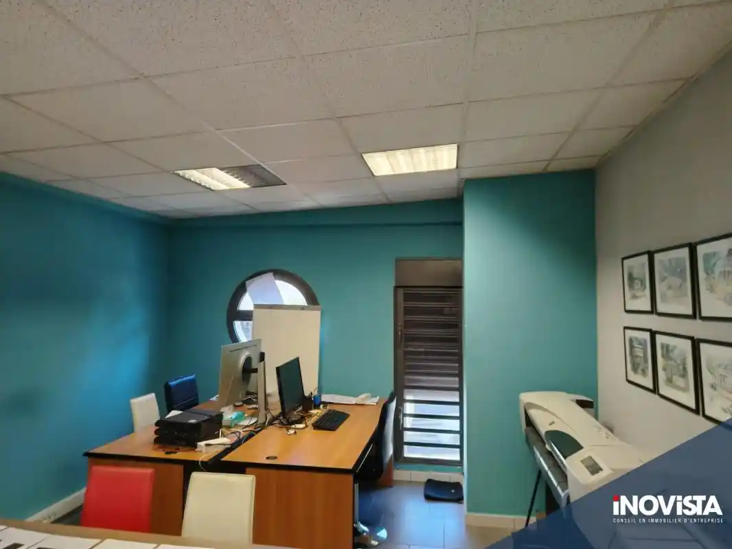 Photo 4 - Local / Bureaux à louer - Ancien 1 501 € 71 m² Saint-Paul 97460