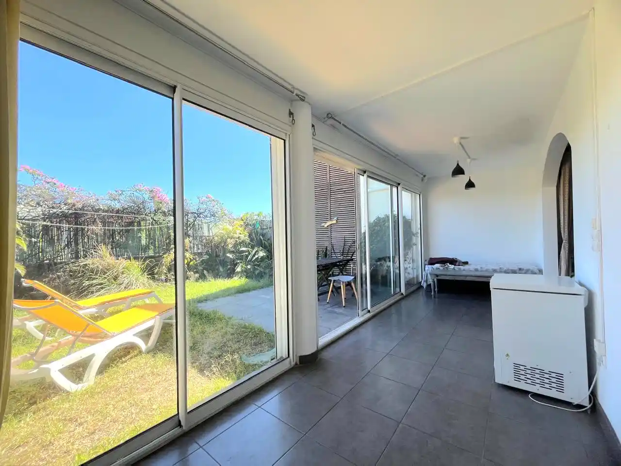 Photo 2 - Appartement à vendre - Ancien 449 000 € 4 pièces 3 chambres 93 m² Saint-Paul Saint-Gilles les Bains 97434
