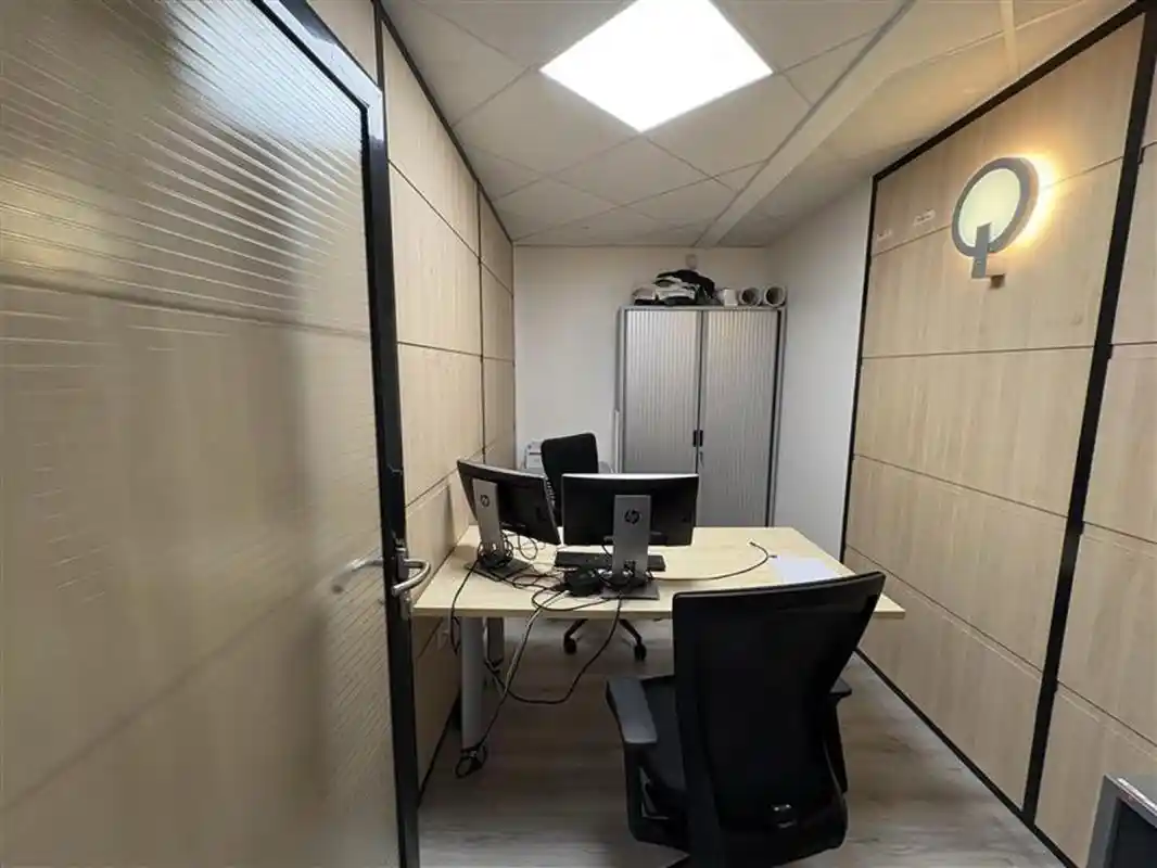 Photo 4 - Local / Bureaux à louer - Ancien 5 881,956 € 261 m² Le Port 97420