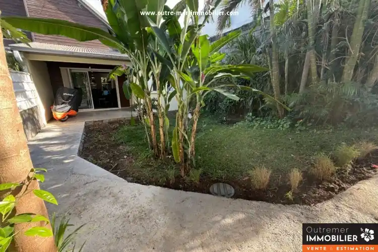 Photo 1 - Maison à vendre - Ancien 220 500 € 3 chambres 72 m² Petite-Île 97429