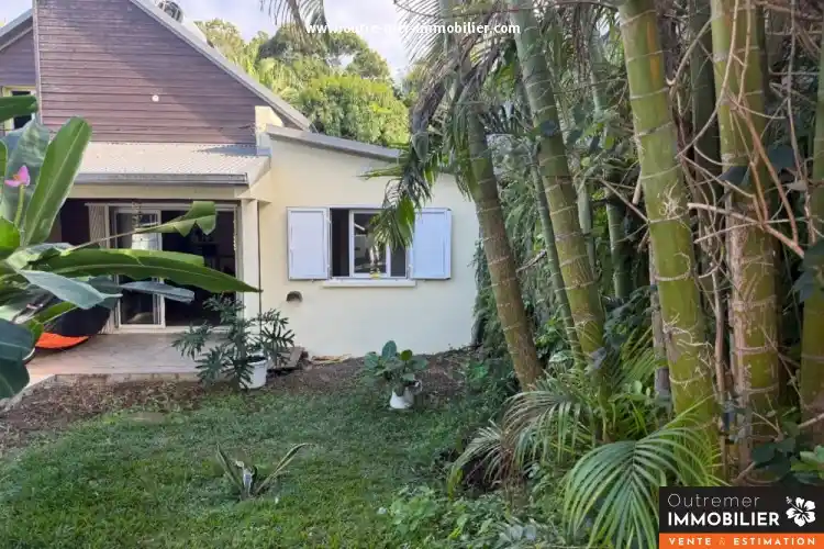 Photo 2 - Maison à vendre - Ancien 220 500 € 3 chambres 72 m² Petite-Île 97429