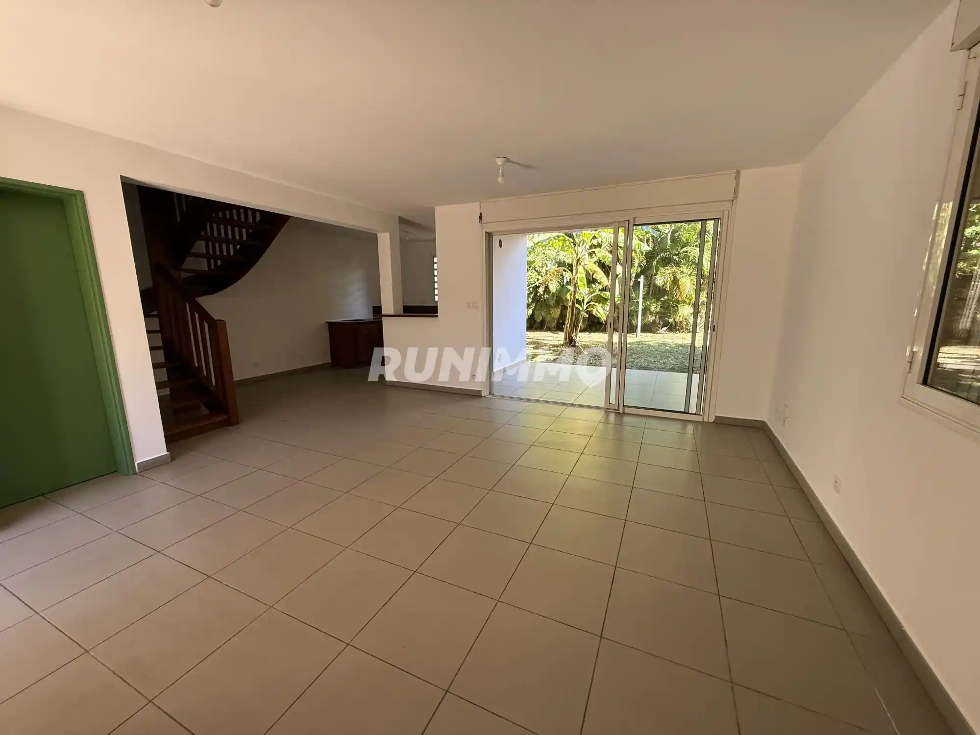 Photo 2 - Appartement à louer - Ancien 878 € 4 pièces 3 chambres 85 m² Saint-Benoît 97470