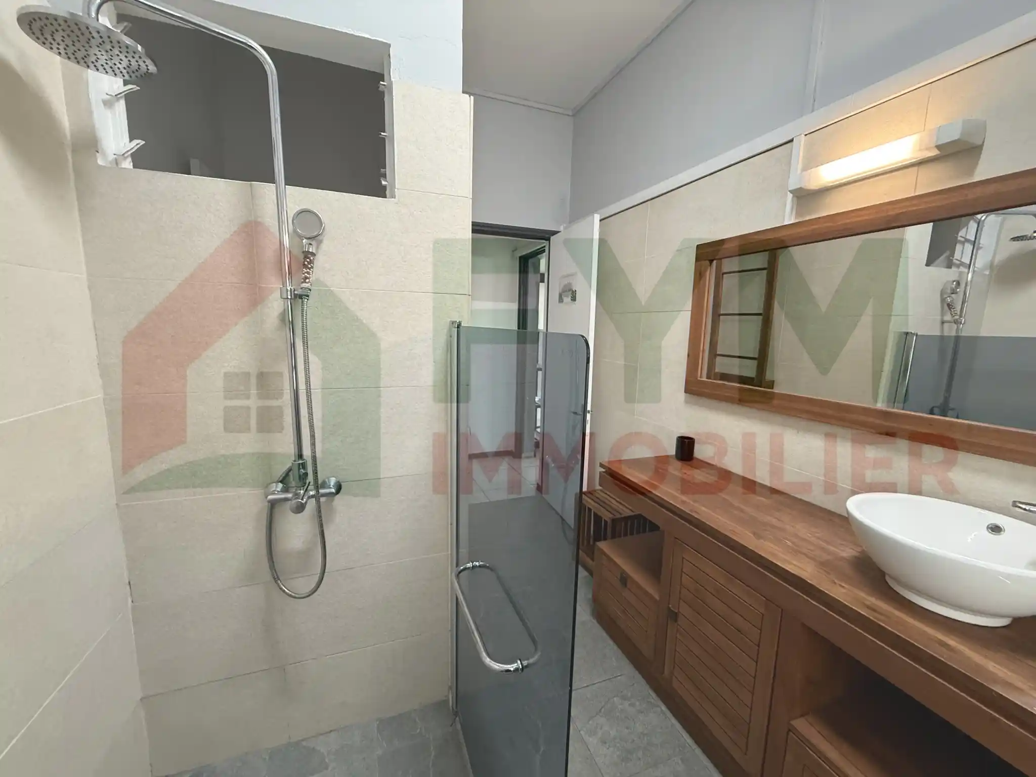 Photo 2 - Appartement à louer - Ancien 1 200 € 5 pièces 4 chambres 88.52 m² Le Tampon 97430