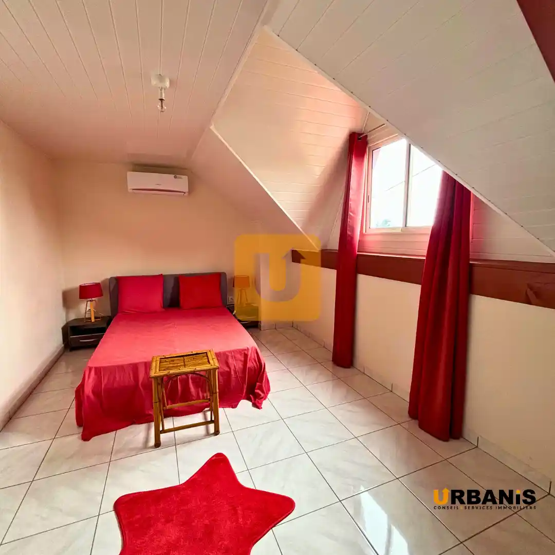 Photo 3 - Maison à louer - Ancien 600 € 6 pièces 4 chambres 160 m² Saint-Leu 97424