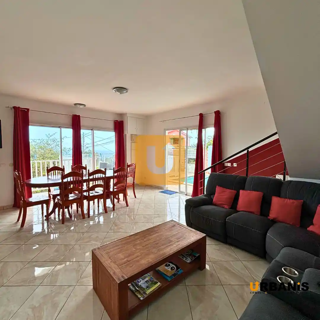 Photo 2 - Maison à louer - Ancien 600 € 6 pièces 4 chambres 160 m² Saint-Leu 97424