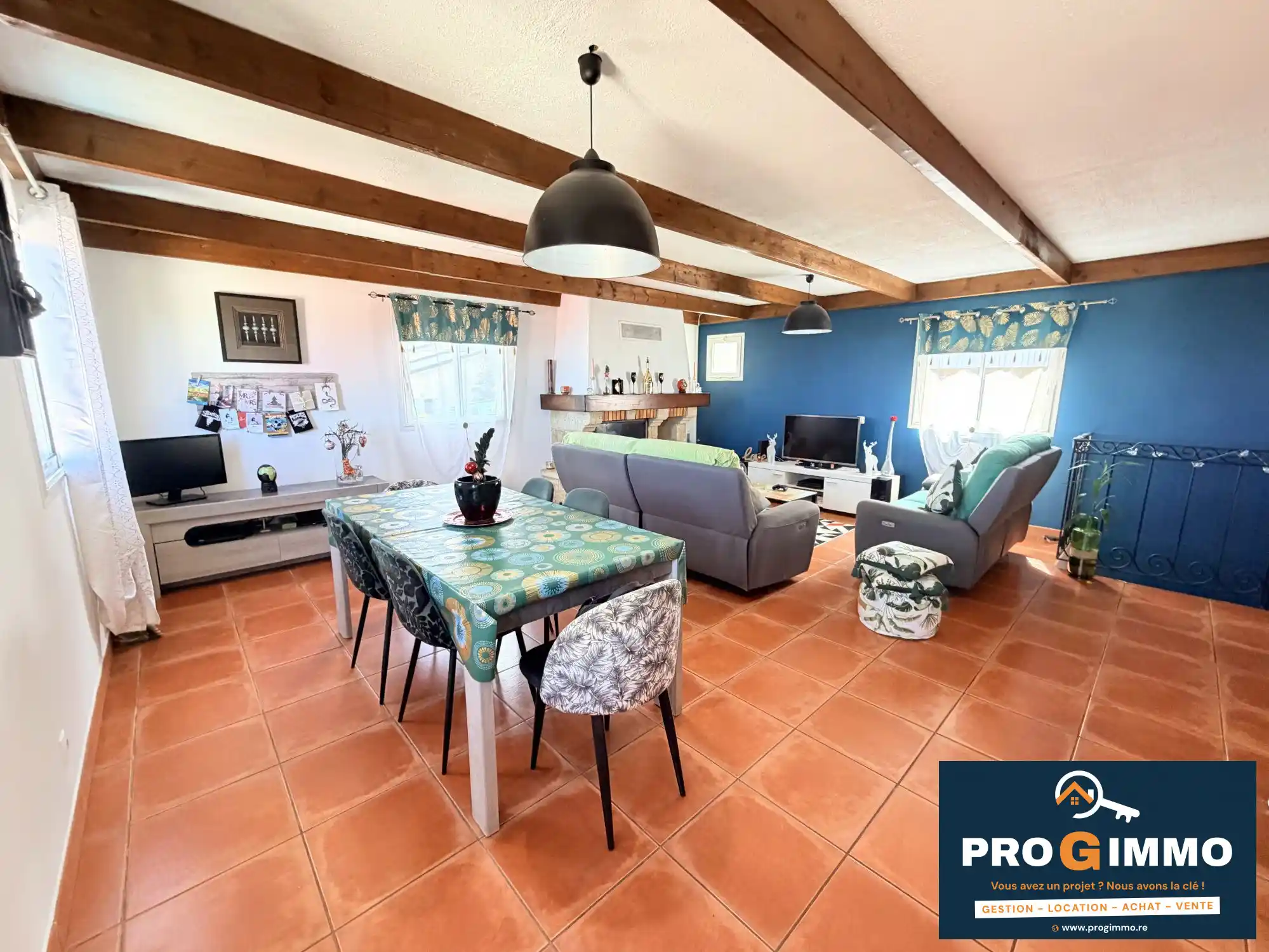 Photo 2 - Maison à vendre - Ancien 378 000 € 6 pièces 4 chambres 145 m² Le Tampon 97430