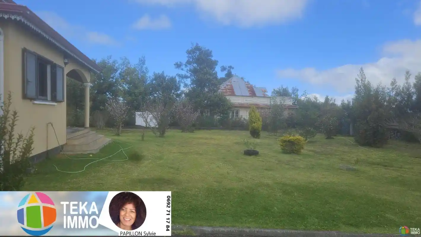 Photo 2 - Maison à vendre - Ancien 432 000 € 5 pièces 2 chambres 122 m² Le Tampon 97430