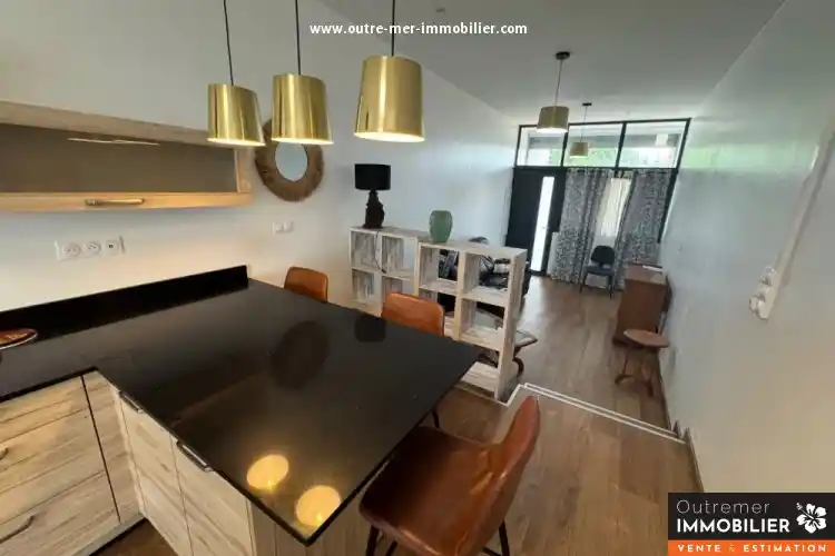 Photo 1 - Appartement à louer - Ancien 1 854 € 3 chambres 77 m² Saint-Denis 97400
