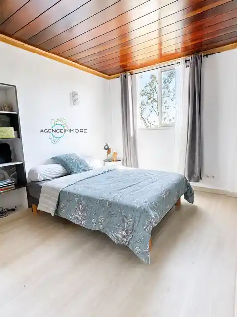 Photo 1 - Appartement à louer - Ancien 600 € 1 pièces 16 m² Saint-Paul 97460