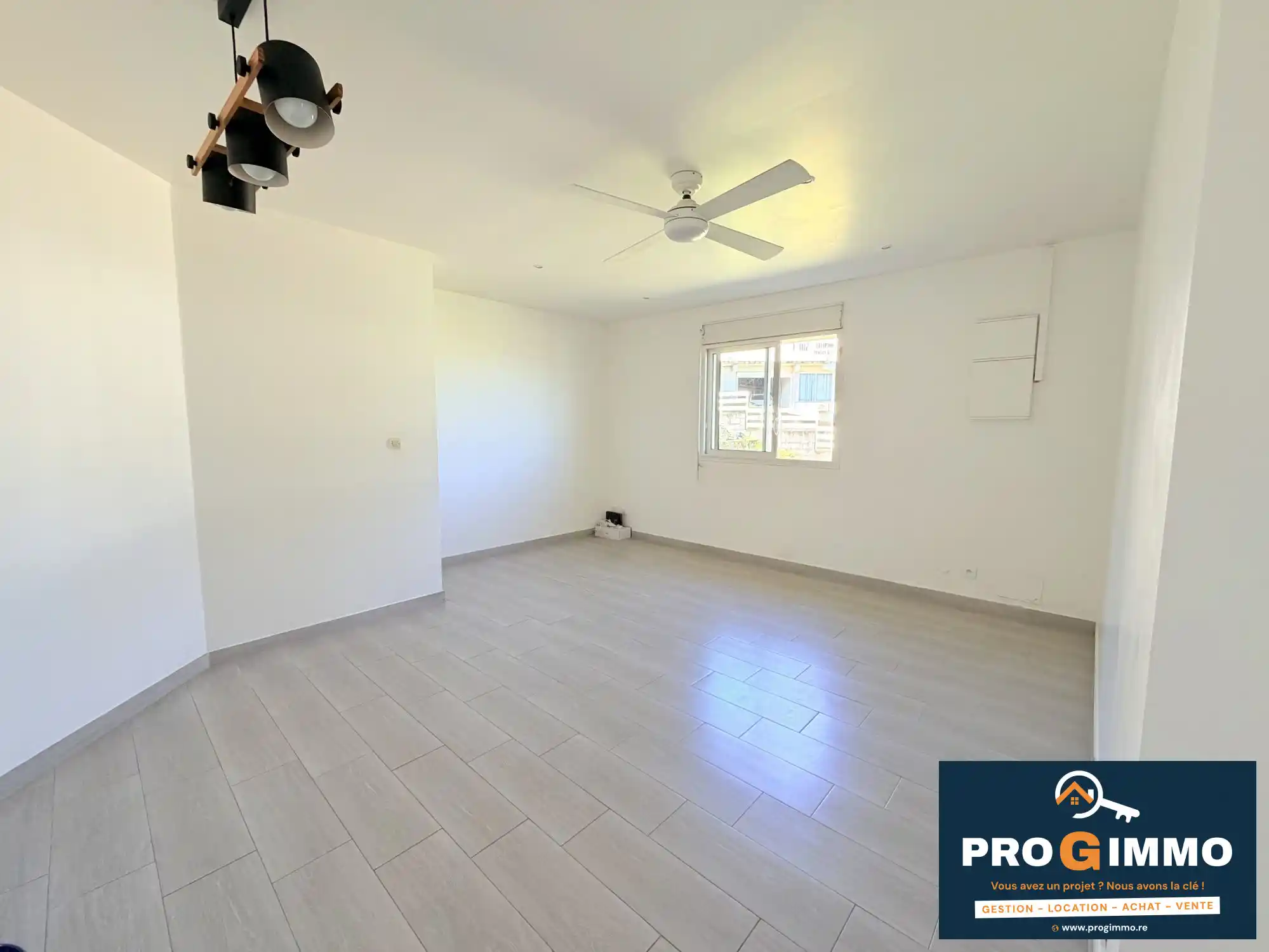 Photo 4 - Maison à louer - Ancien 1 100 € 3 pièces 2 chambres 90 m² Petite-Île 97429