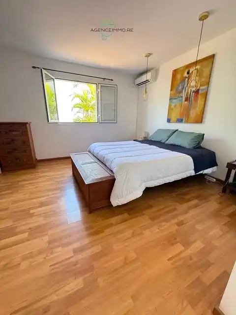Photo 4 - Maison à louer - Ancien 2 100 € 5 pièces 4 chambres 135.77 m² Saint-Paul 97411