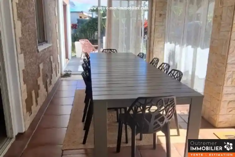 Photo 1 - Maison à louer - Ancien 1 675 € 5 pièces 3 chambres 185 m² Les Avirons Le Tévelave 97425