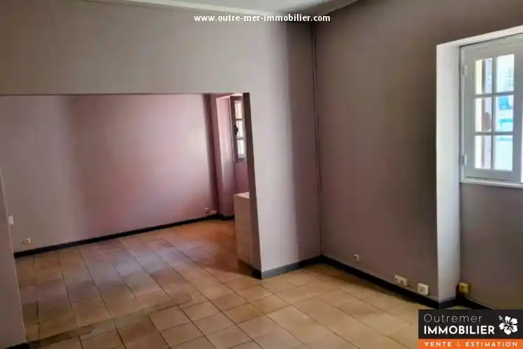 Photo 2 - Bureaux à louer - Ancien 1 100 € 61 m² Le Port 97420