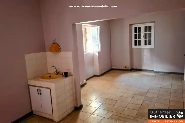 Photo 3 - Bureaux à louer - Ancien 1 100 € 61 m² Le Port 97420