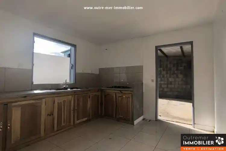 Photo 2 - Maison à vendre - Ancien 196 200 € 5 pièces 3 chambres 90 m² Les Avirons 97425