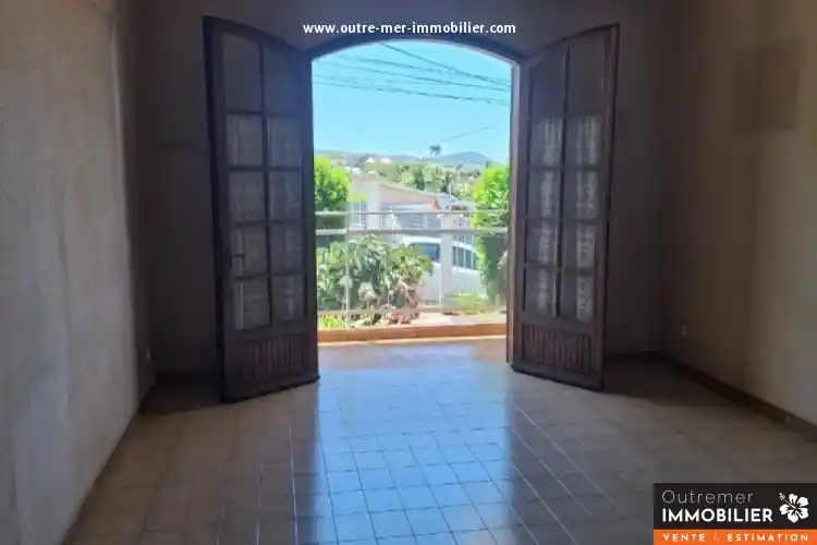 Photo 3 - Maison à vendre - Ancien 582 400 € 8 pièces 6 chambres 282 m² Le Tampon 97430