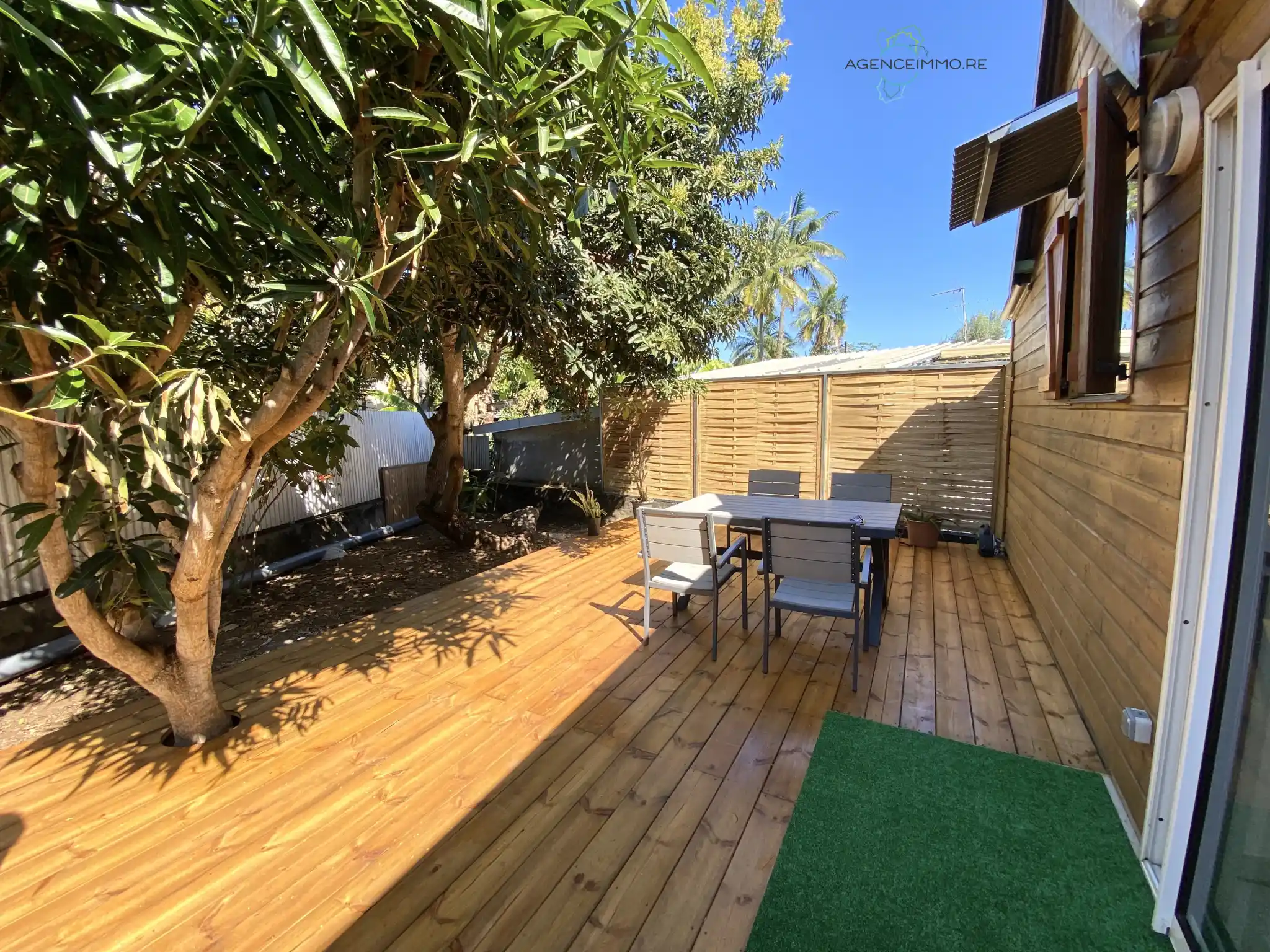 Photo 2 - Appartement à louer - Ancien 858,87 € 2 pièces 1 chambres 27.5 m² Saint-Paul 97435