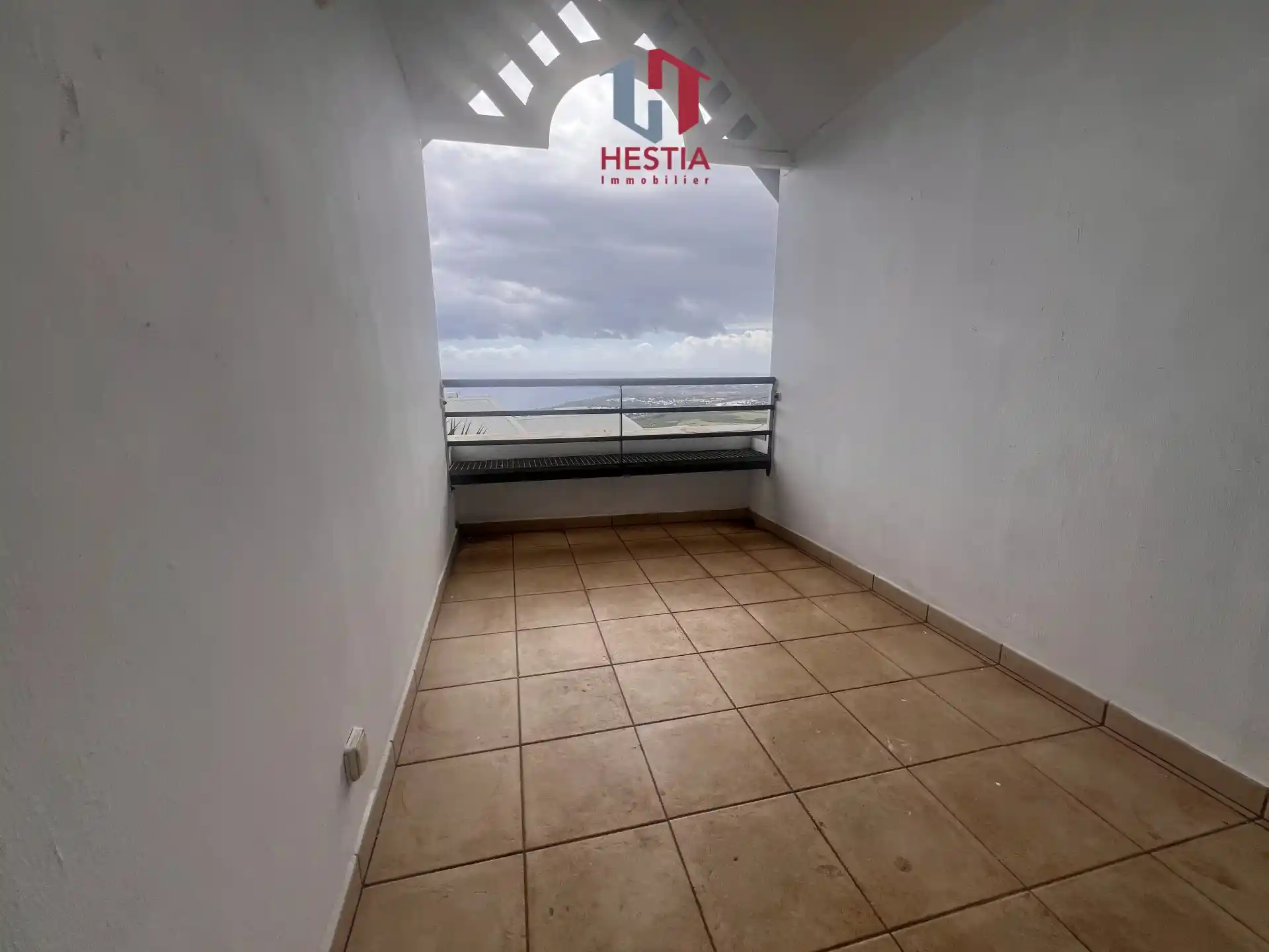 Photo 3 - Appartement à vendre - Ancien 250 000 € 3 chambres 77 m² Saint-Paul 97460