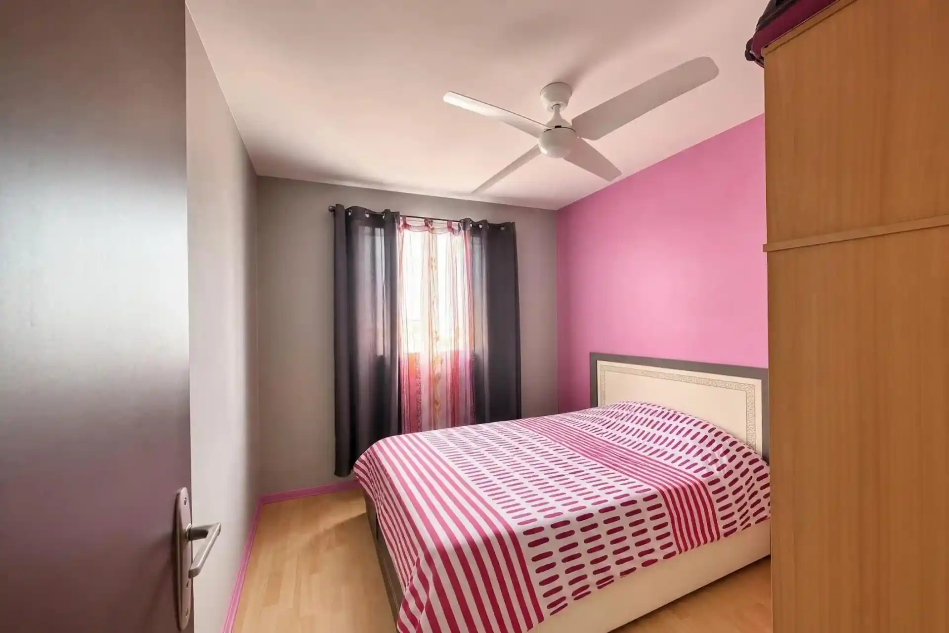 Photo 2 - Appartement à vendre - Ancien 187 250 € 5 pièces 80.74 m² Le Tampon 97430