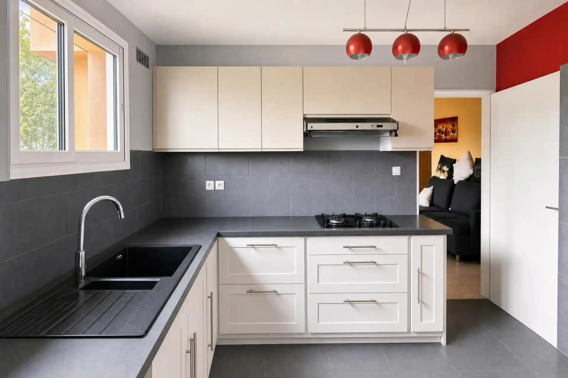 Photo 3 - Appartement à vendre - Ancien 187 250 € 5 pièces 80.74 m² Le Tampon 97430