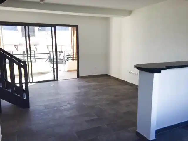 Photo 3 - Maison à louer - Ancien 1 036 € 4 pièces 3 chambres 83.64 m² Sainte-Marie 97438