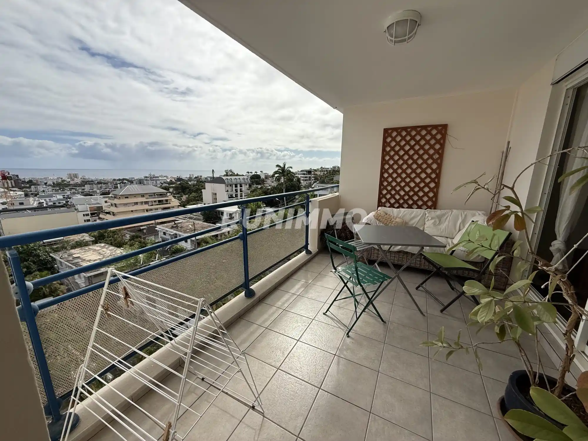 Photo 2 - Appartement à louer - Ancien 959 € 3 pièces 2 chambres 70.4 m² Saint-Denis 97400