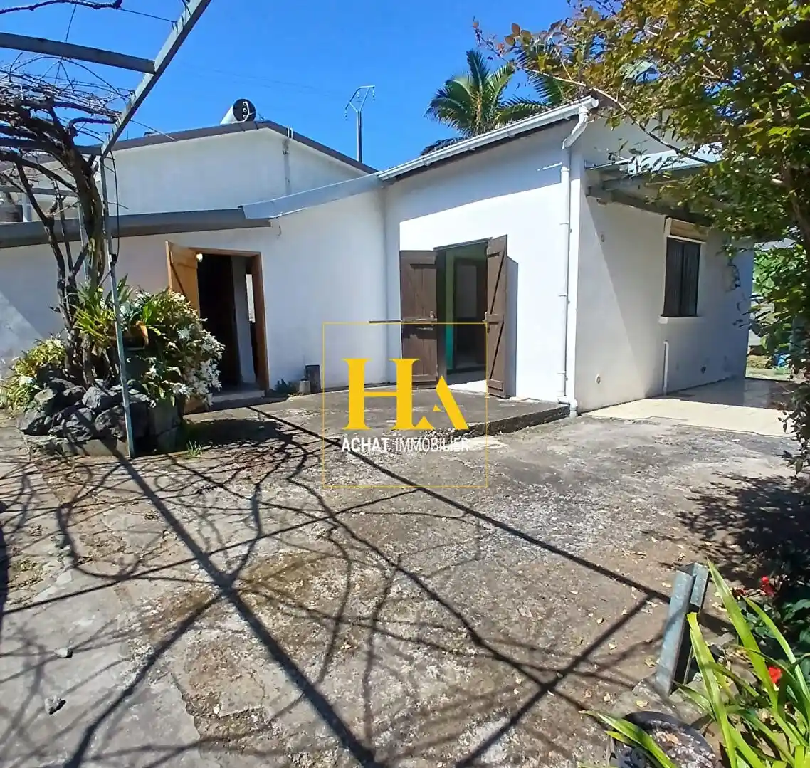 Photo 1 - Maison à vendre - Ancien 270 000 € Saint-Louis La Rivière 97421
