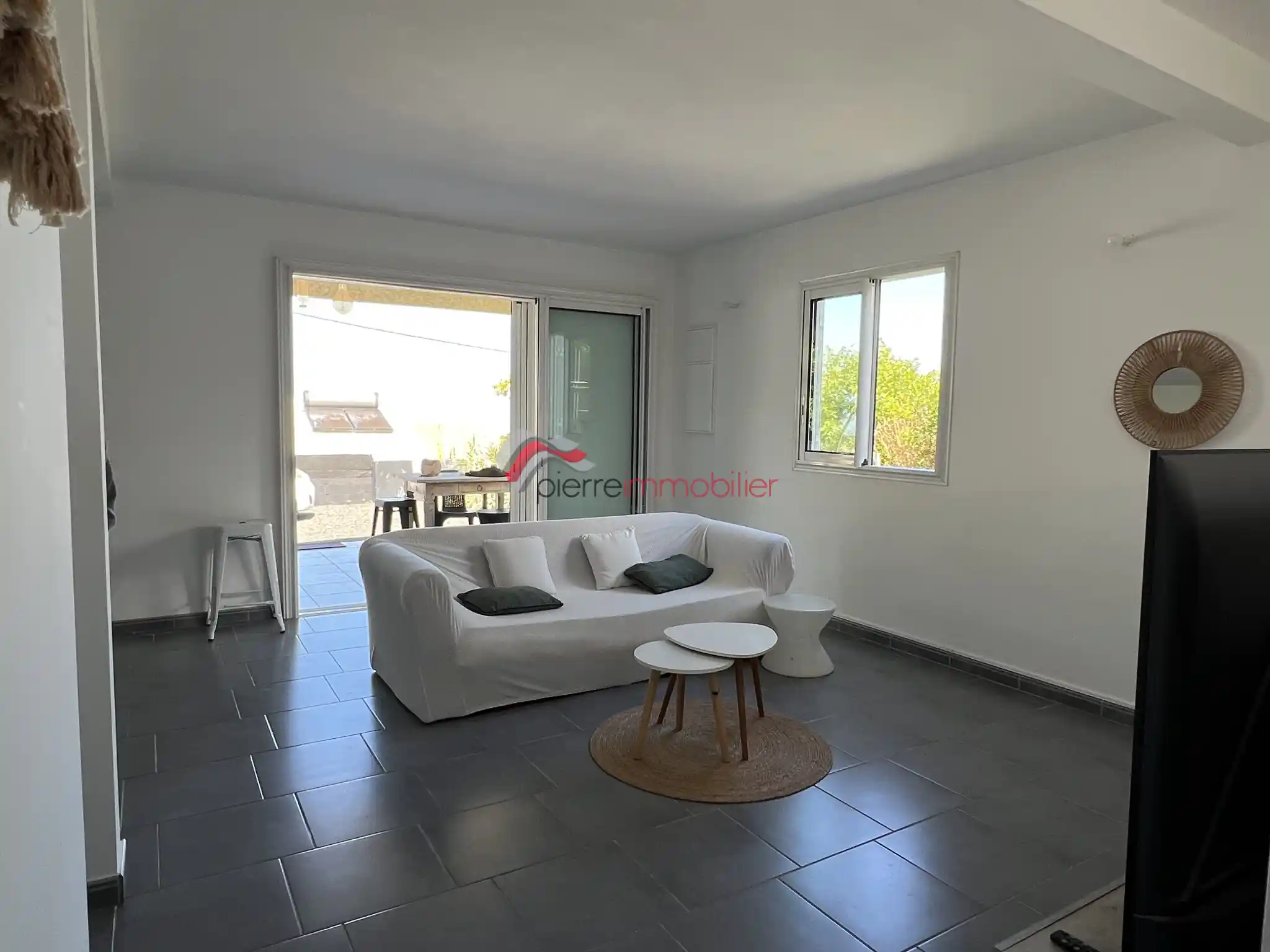 Photo 4 - Maison à louer - Ancien 1 300 € 4 pièces 3 chambres 103 m² Saint-Pierre 97410