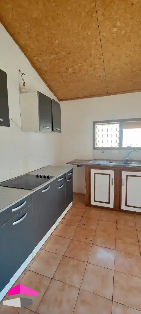 Photo 4 - Maison à vendre - Ancien 295 000 € 5 pièces 4 chambres 72 m² Le Port 97420