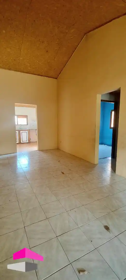 Photo 3 - Maison à vendre - Ancien 295 000 € 5 pièces 4 chambres 72 m² Le Port 97420