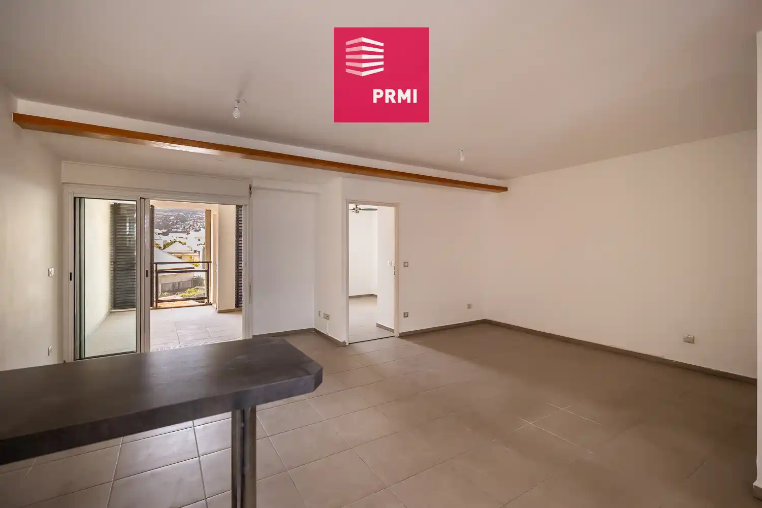 Photo 2 - Appartement à vendre - Ancien 235 000 € 3 pièces 2 chambres 69 m² Saint-Denis 97400