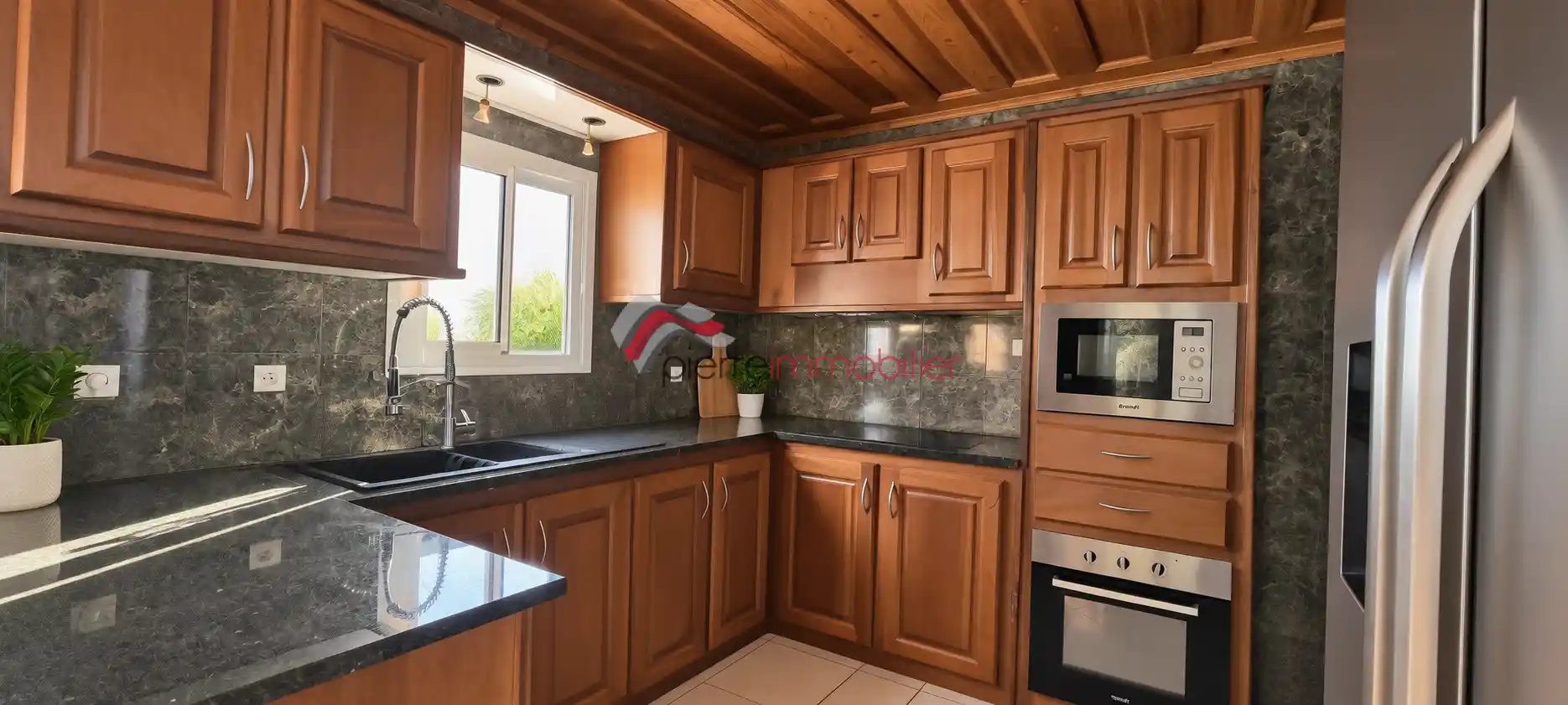 Photo 3 - Maison à vendre - Ancien 221 490 € 5 pièces 4 chambres 80 m² Le Tampon 97430