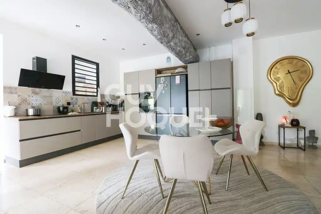 Photo 2 - Maison à vendre - Ancien 575 000 € 4 pièces 3 chambres 110 m² Sainte-Marie 97438