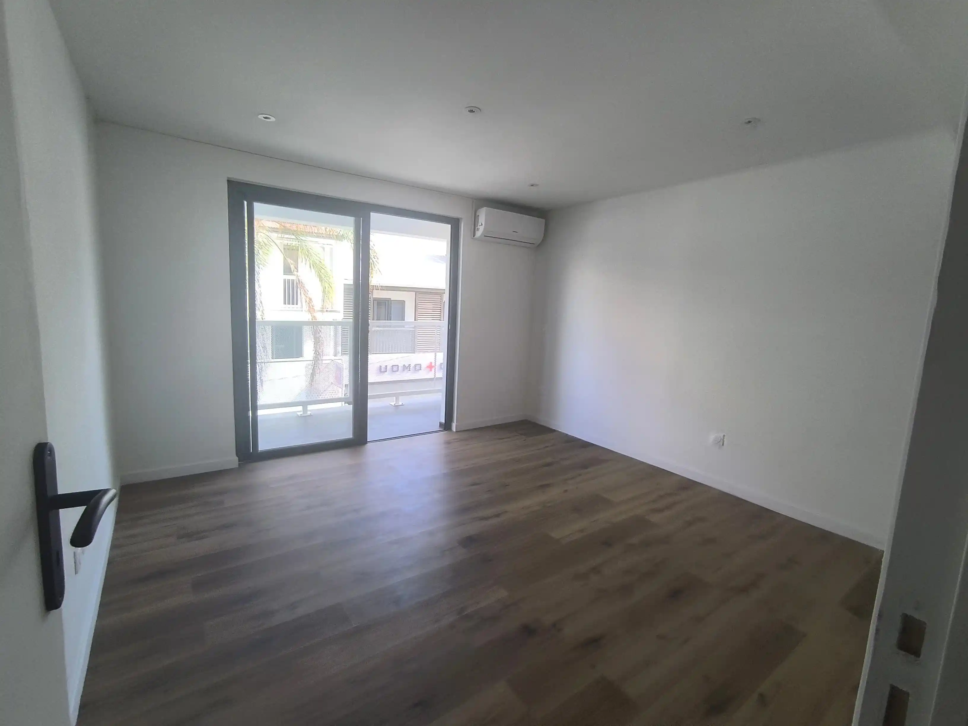 Photo 3 - Appartement à louer - Ancien 1 300 € 4 pièces 80 m² Saint-Pierre 97410