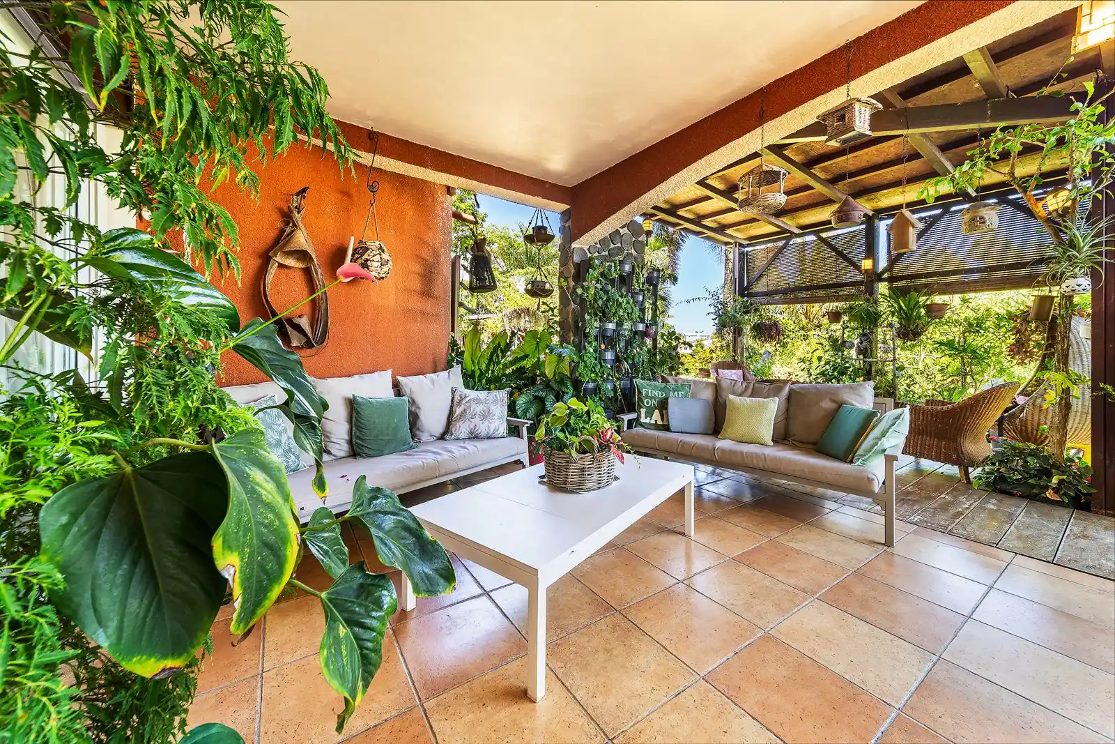 Photo 3 - Maison à vendre - Ancien 623 000 € 5 pièces 4 chambres 152 m² Sainte-Marie 97438
