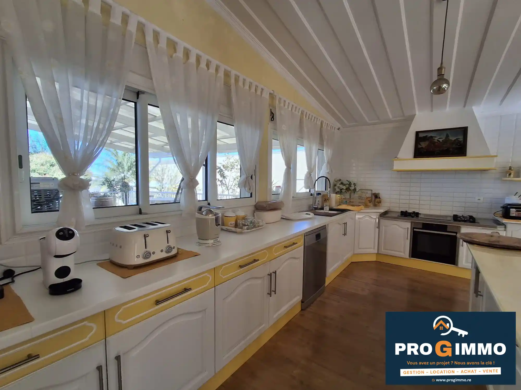 Photo 4 - Maison à vendre - Ancien 582 000 € 6 pièces 4 chambres 359 m² Le Tampon 97430
