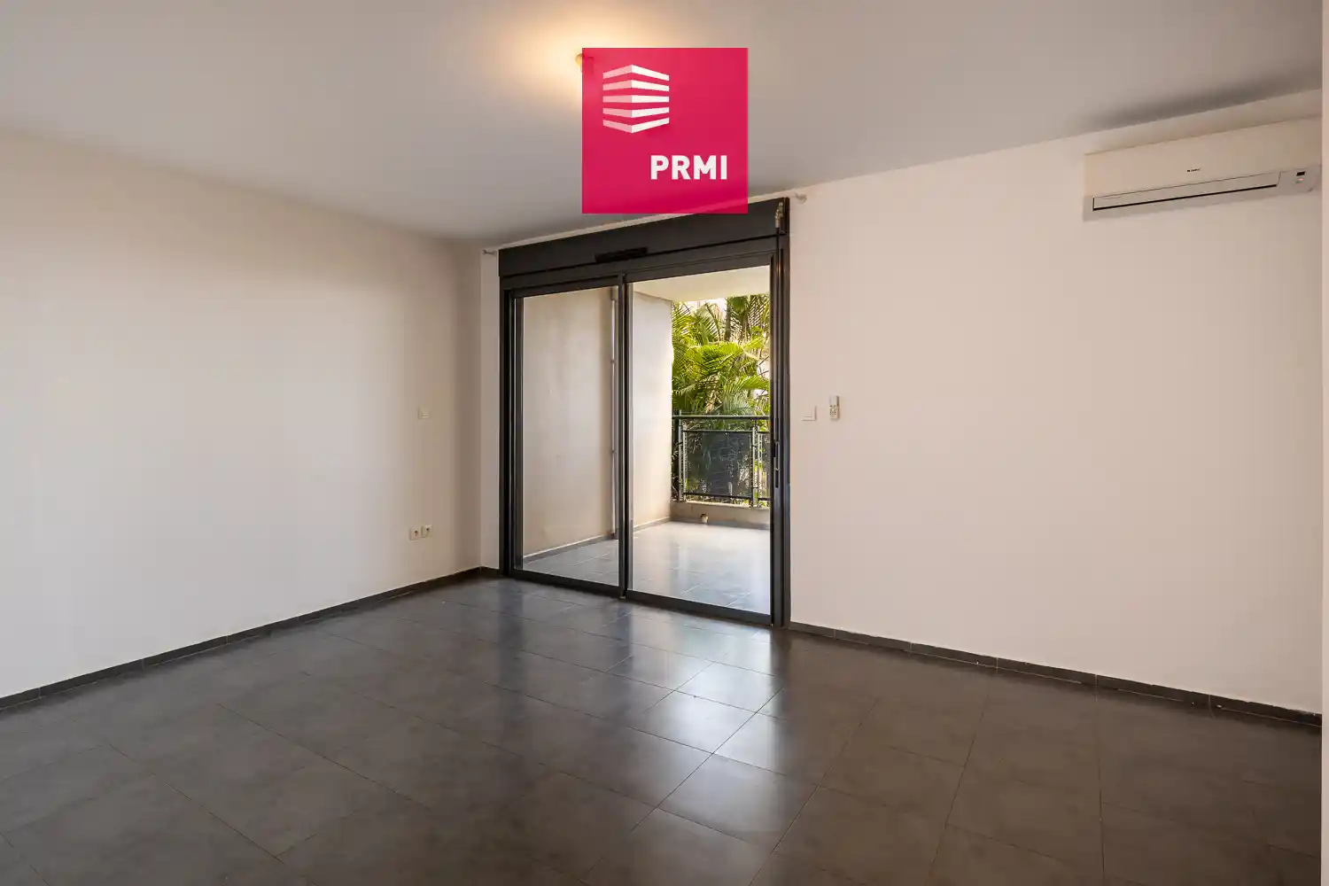Photo 2 - Appartement à vendre - Ancien 115 000 € 1 pièces 29.7 m² Saint-Denis 97400