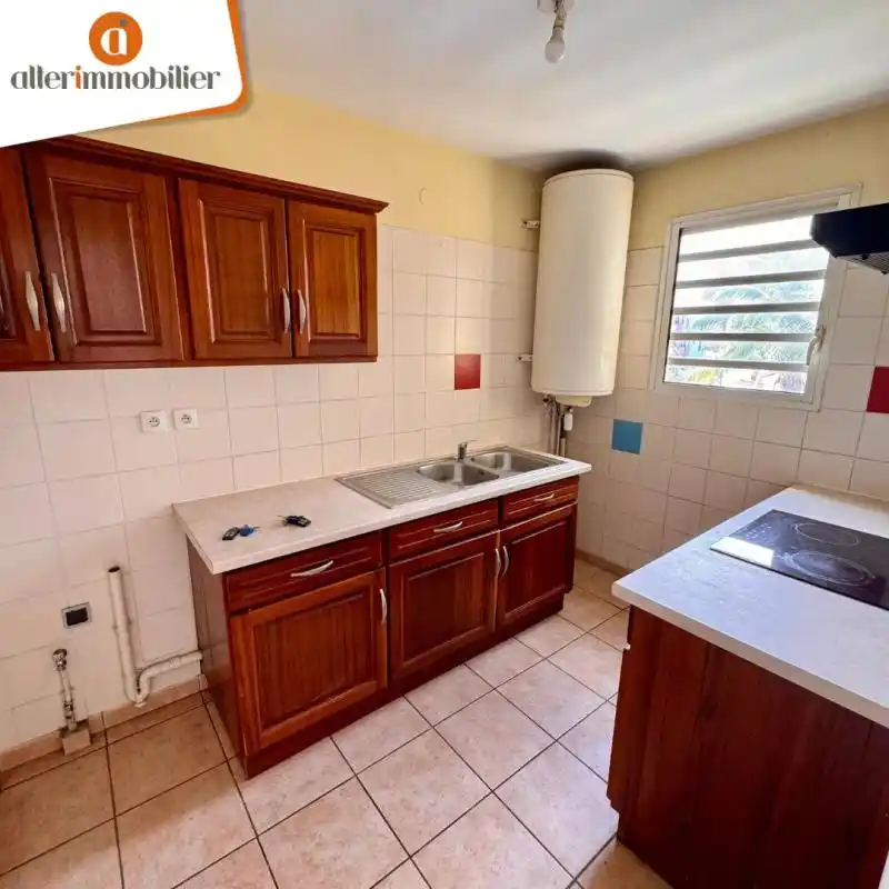 Photo 4 - Appartement à louer - Ancien 914 € 3 pièces 2 chambres 65.04 m² Saint-Pierre 97410
